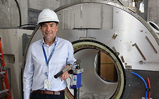 Dr. Miller MacPherson and the MR-Linac radiation therapy system